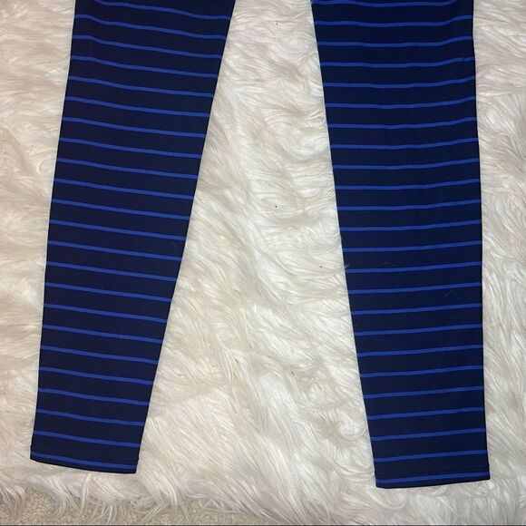 Athleta Chaturanga Admiral Stripe 7/8 Legging - Picture 9 of 10
